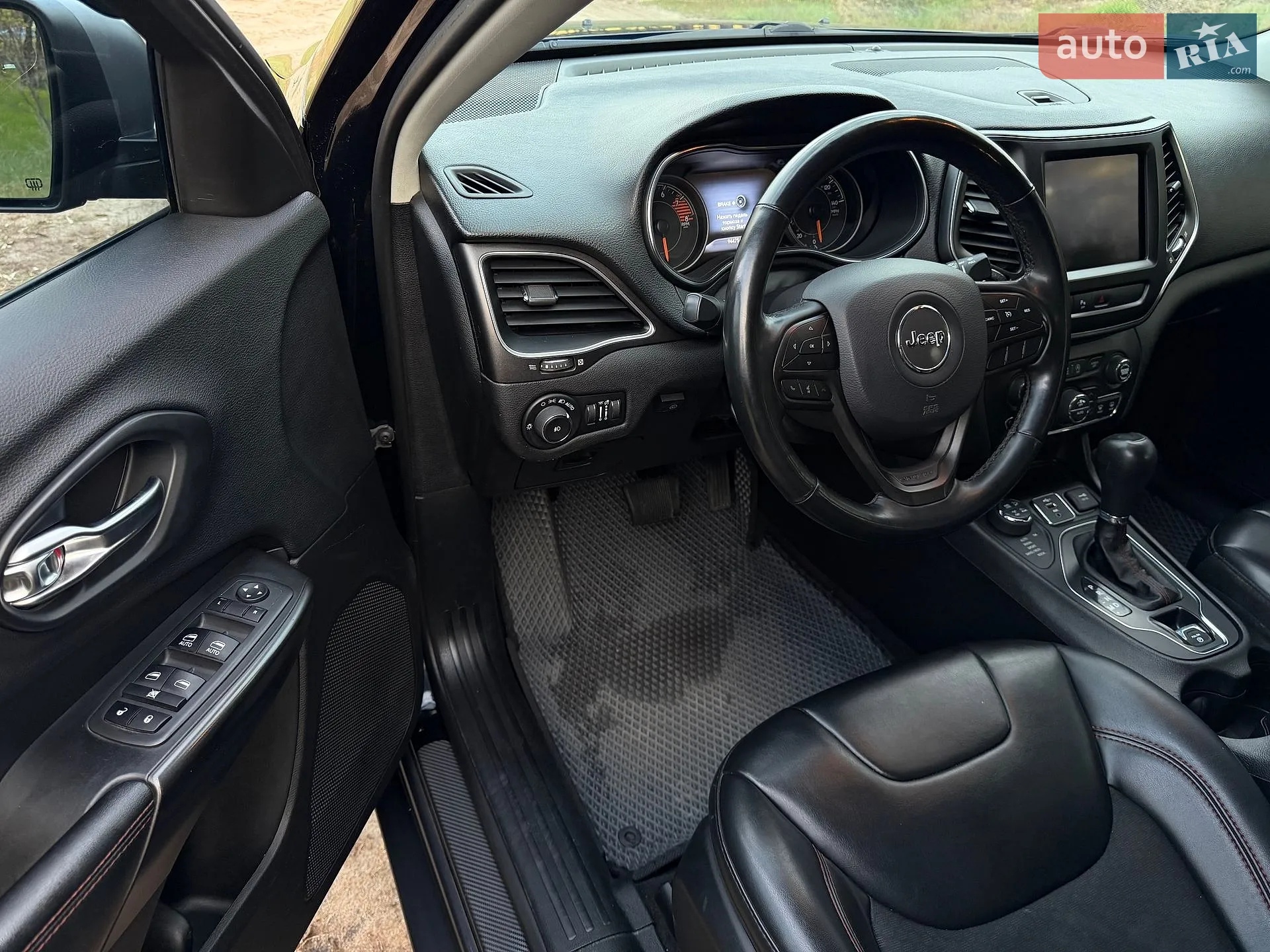 2019 Jeep Cherokee - мініатюра 20