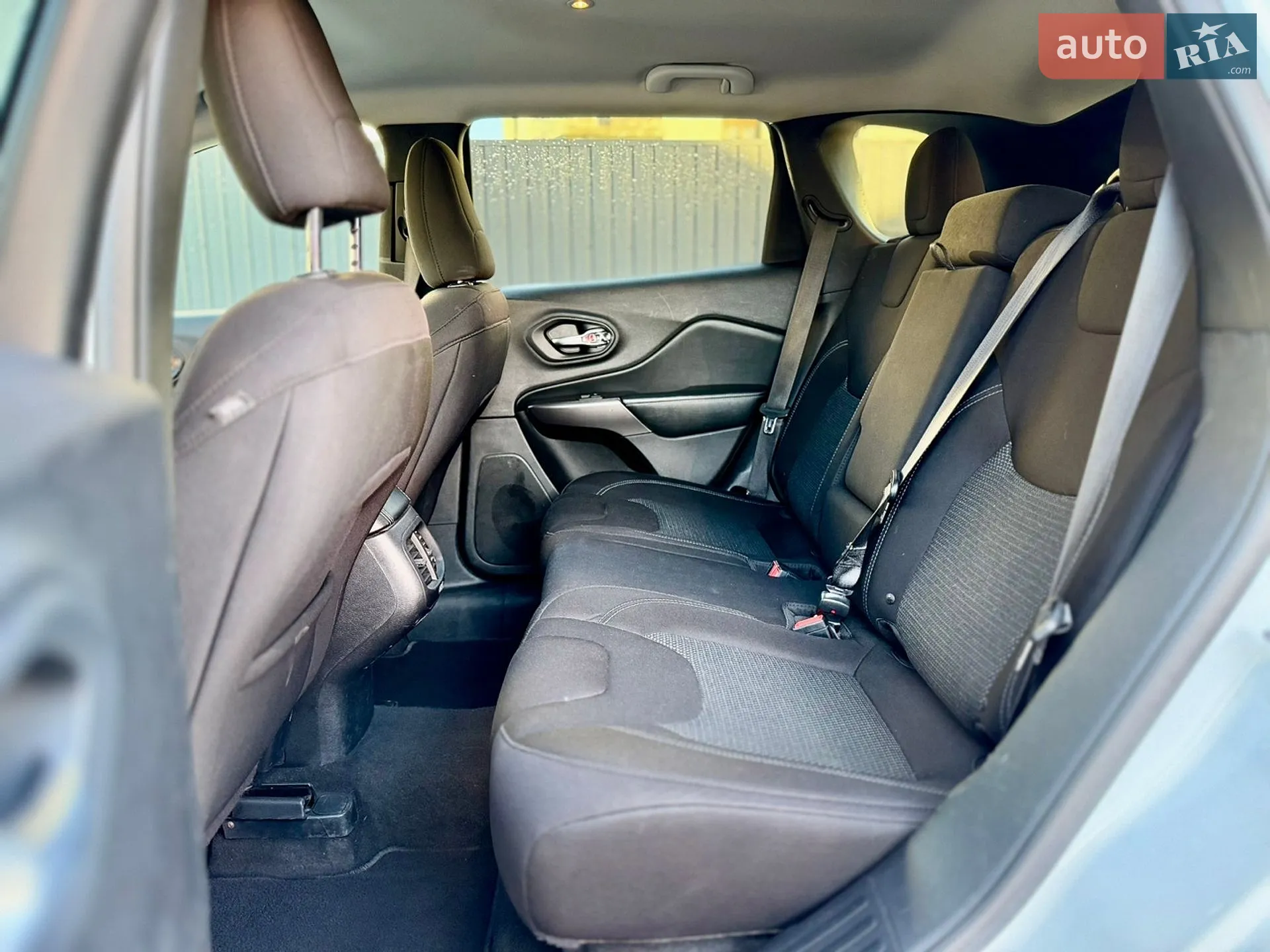 2019 Jeep Cherokee - мініатюра 39