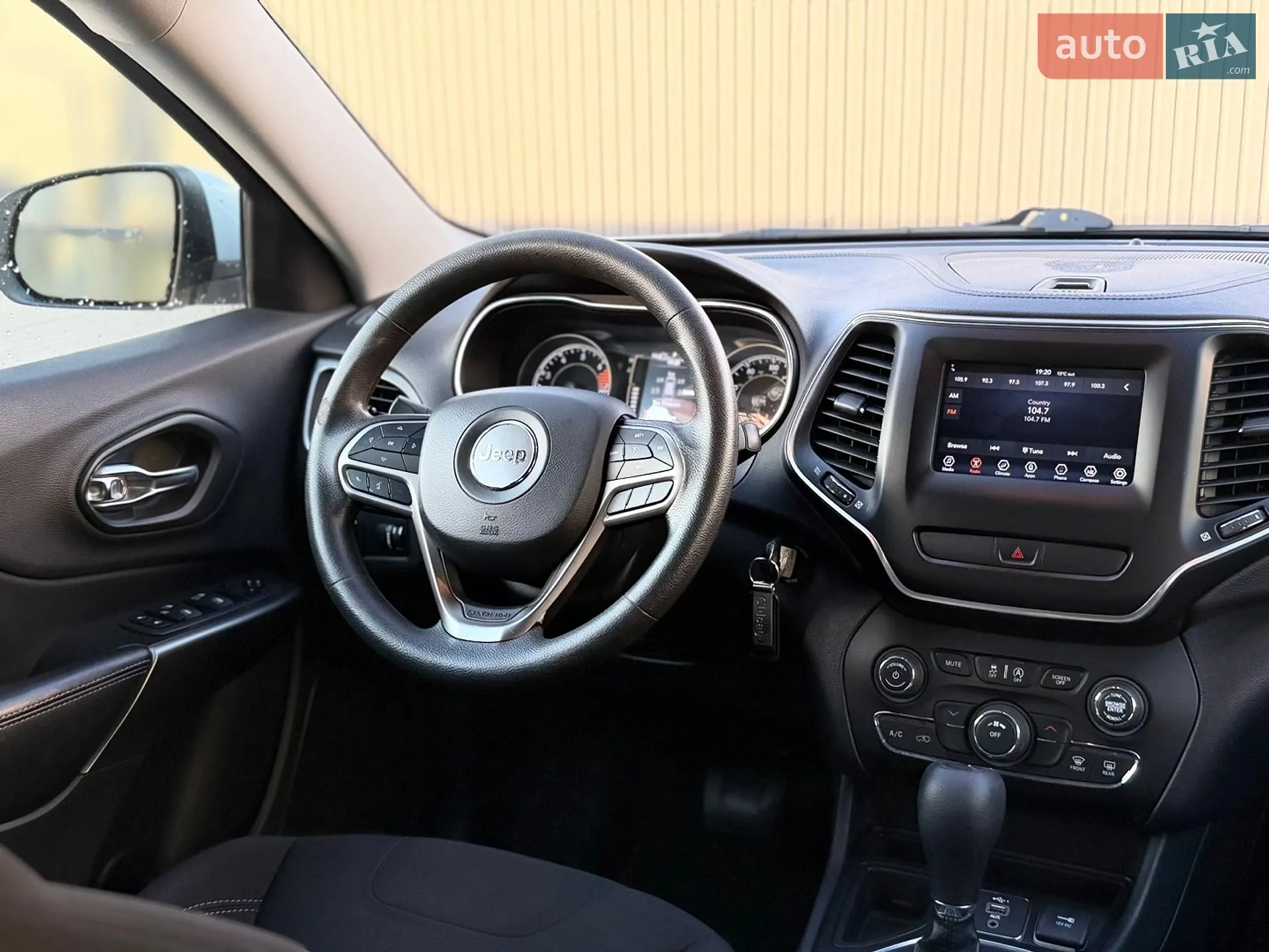2019 Jeep Cherokee - мініатюра 42