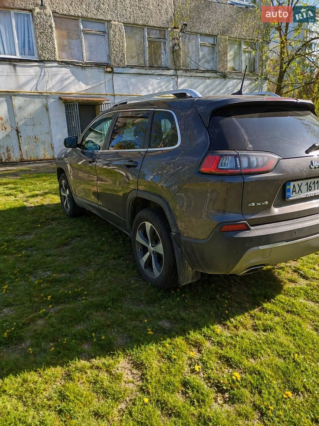 2019 Jeep Cherokee - мініатюра 14