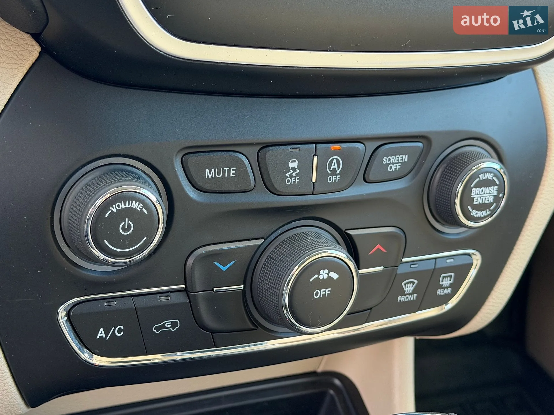 2018 Jeep Cherokee - мініатюра 37