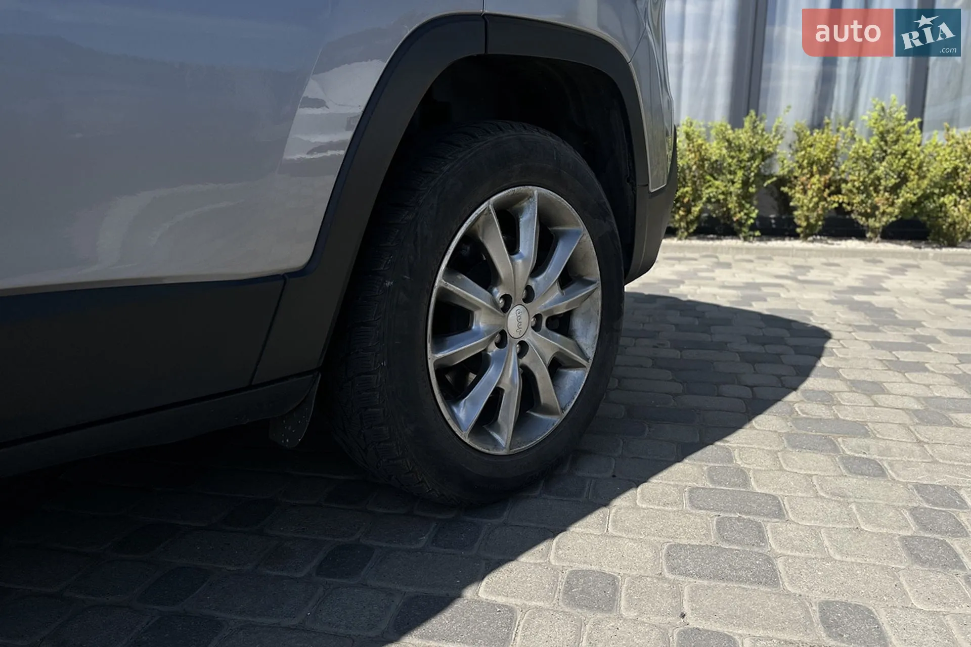 2017 Jeep Cherokee - мініатюра 9