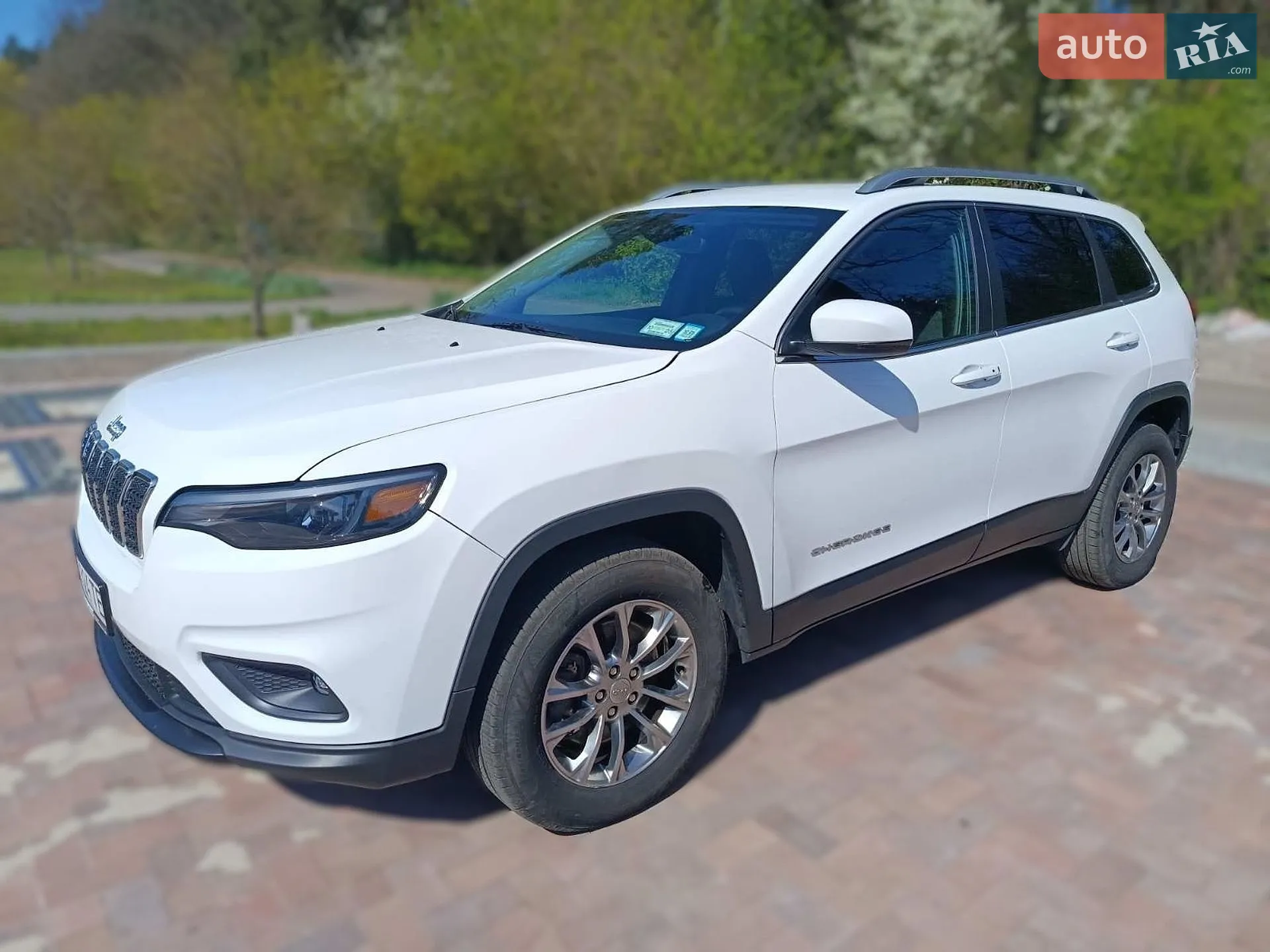 2020 Jeep Cherokee - мініатюра 4