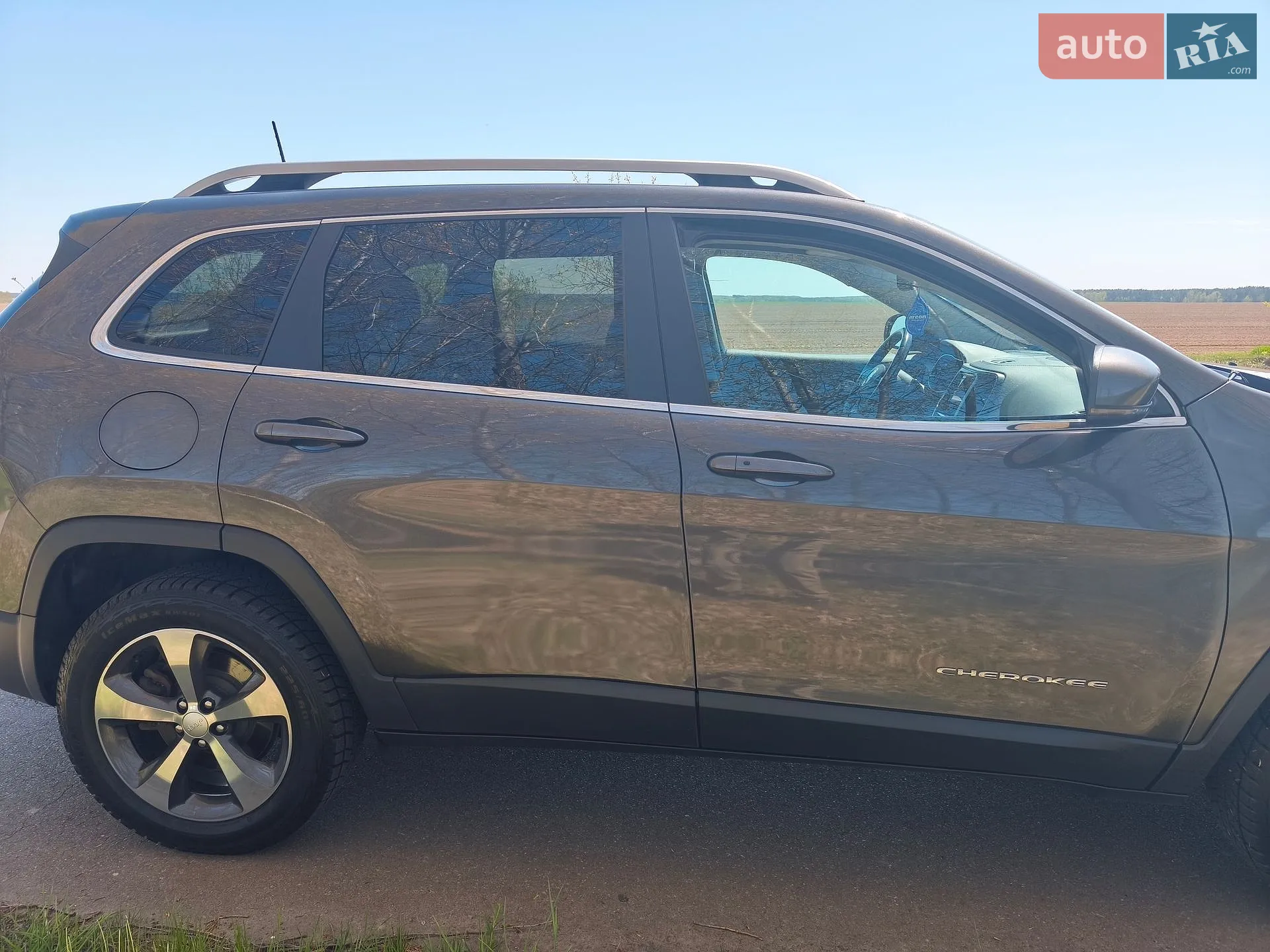 2018 Jeep Cherokee - мініатюра 11