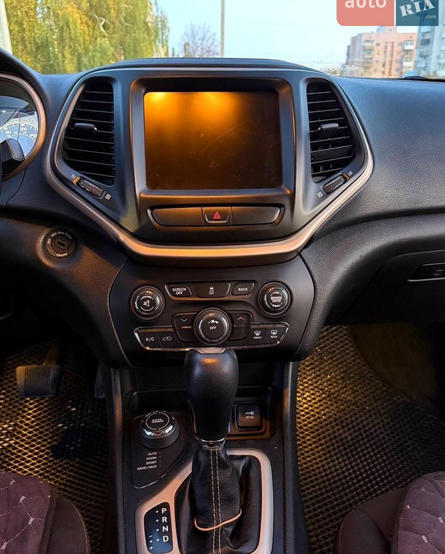 2015 Jeep Cherokee - мініатюра 8