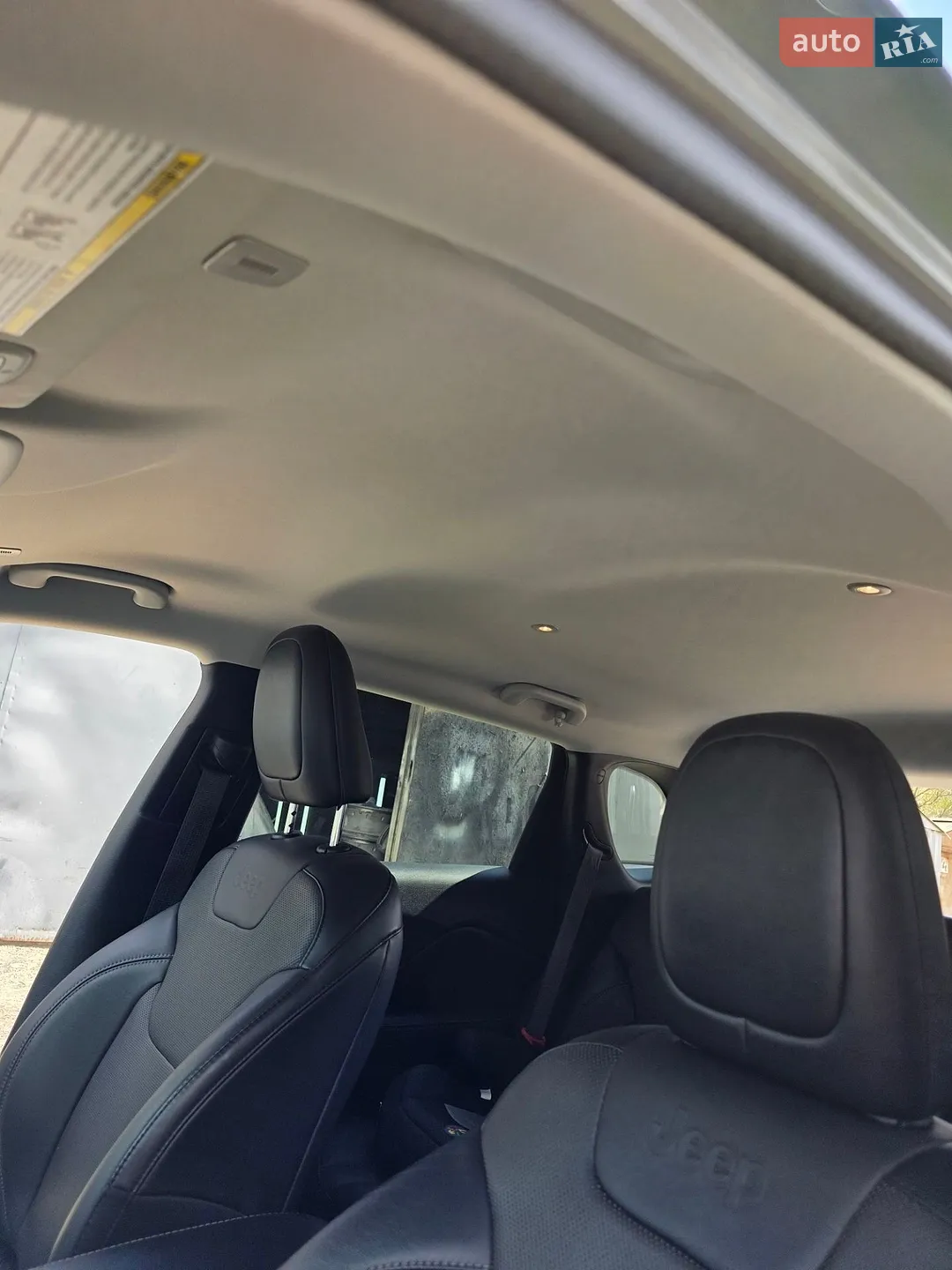 2019 Jeep Cherokee - мініатюра 22