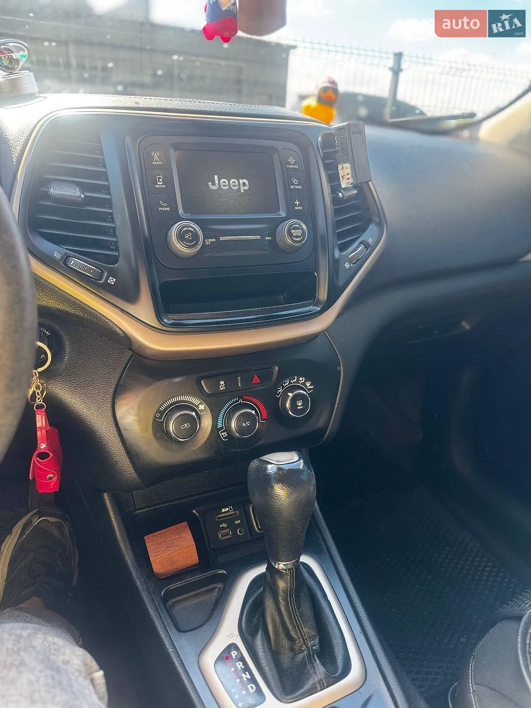 2016 Jeep Cherokee - мініатюра 15