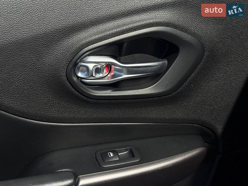 Внедорожник / Кроссовер Jeep Cherokee 2019 в Ровно
