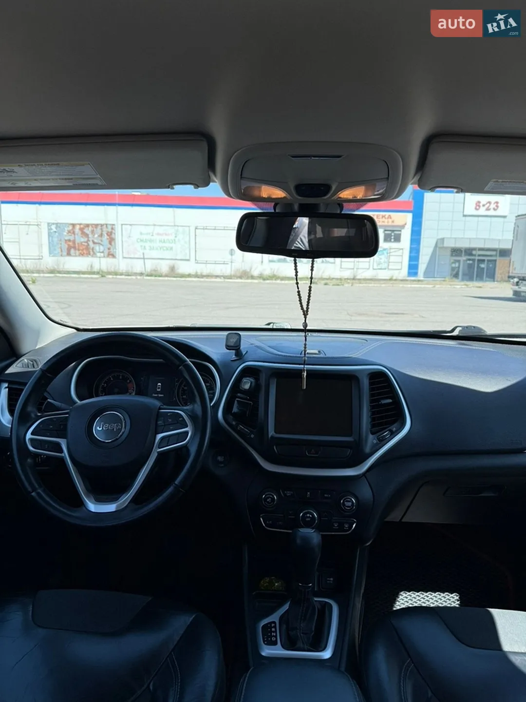 2017 Jeep Cherokee - мініатюра 12