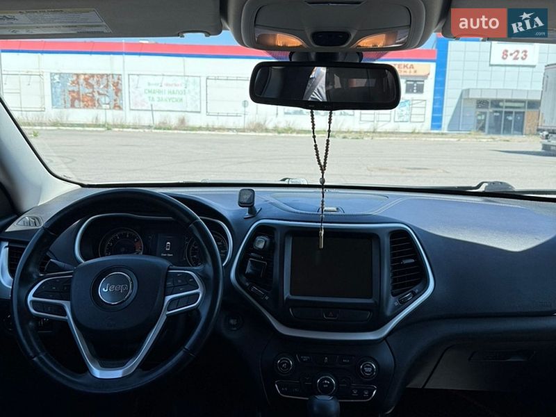 Внедорожник / Кроссовер Jeep Cherokee 2017 в Чернигове