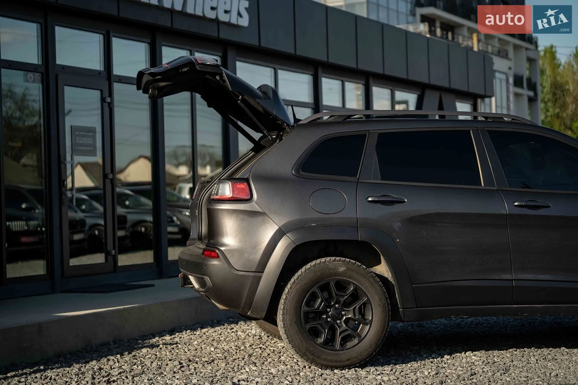 2019 Jeep Cherokee - мініатюра 7