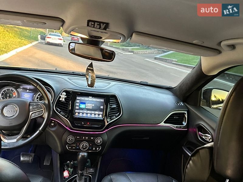 Внедорожник / Кроссовер Jeep Cherokee 2019 в Киеве фото 25 Внедорожник / Кроссовер Jeep Cherokee 2019 в Киеве