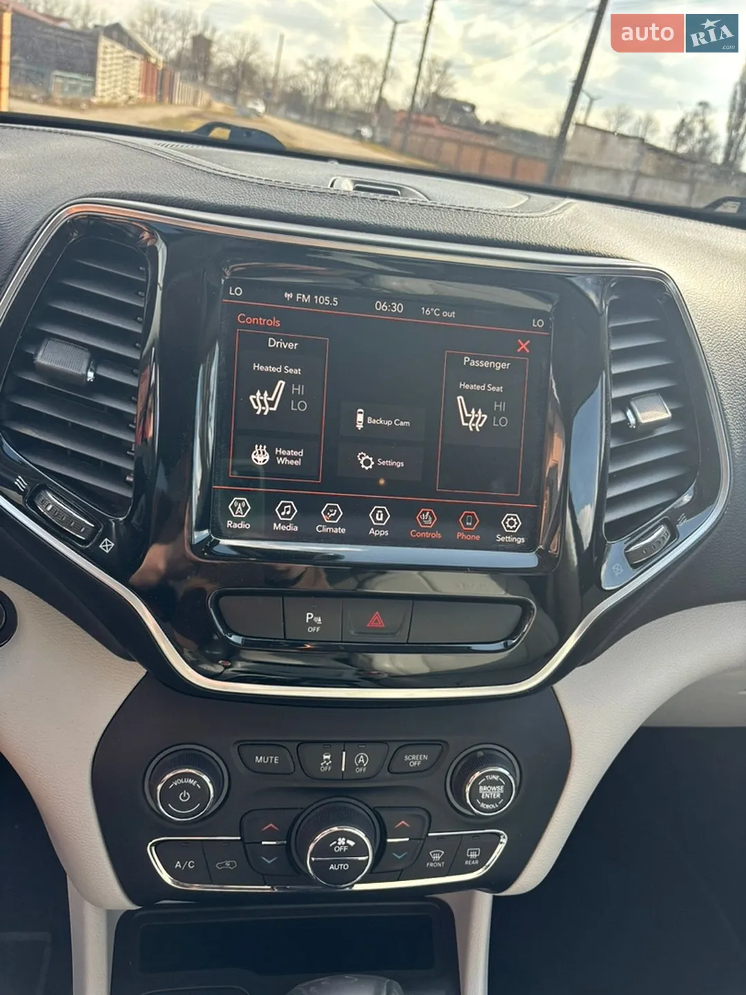 2018 Jeep Cherokee - мініатюра 8