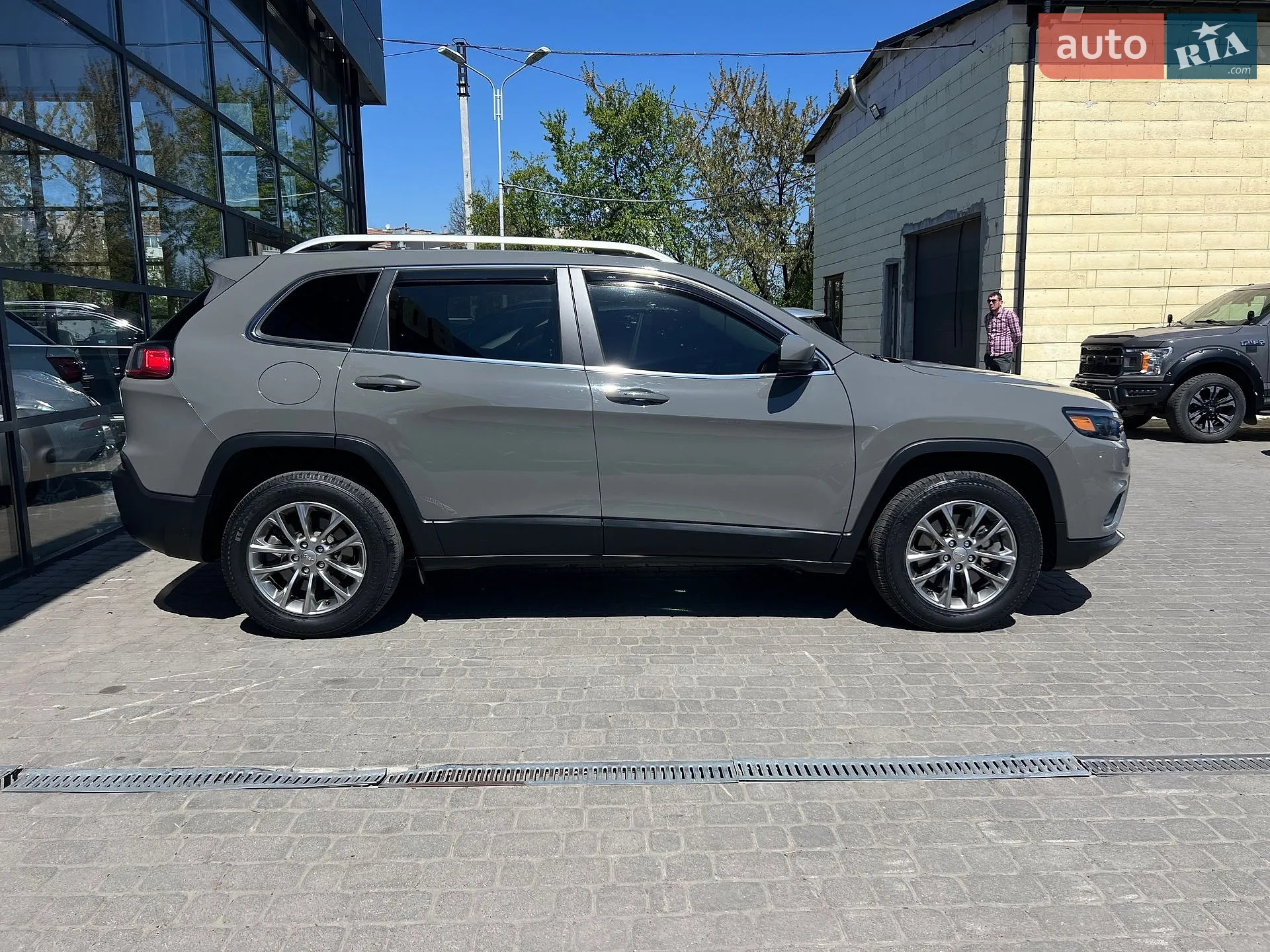 2019 Jeep Cherokee - мініатюра 8