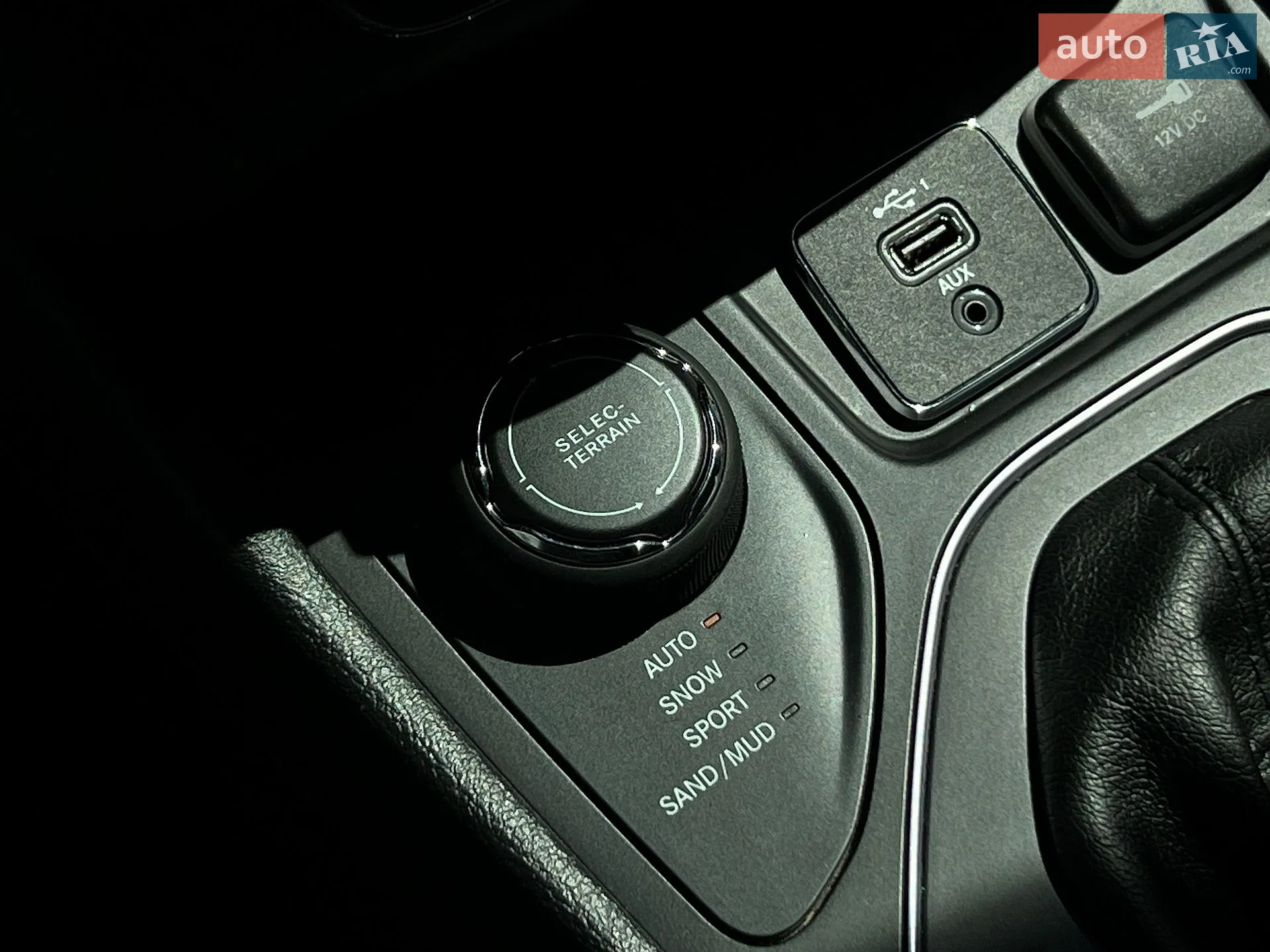 2019 Jeep Cherokee - мініатюра 22