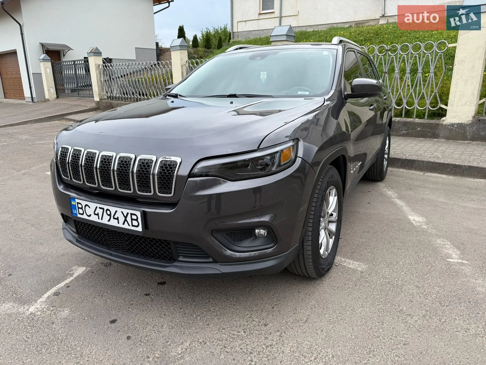 2020 Jeep Cherokee - мініатюра 2