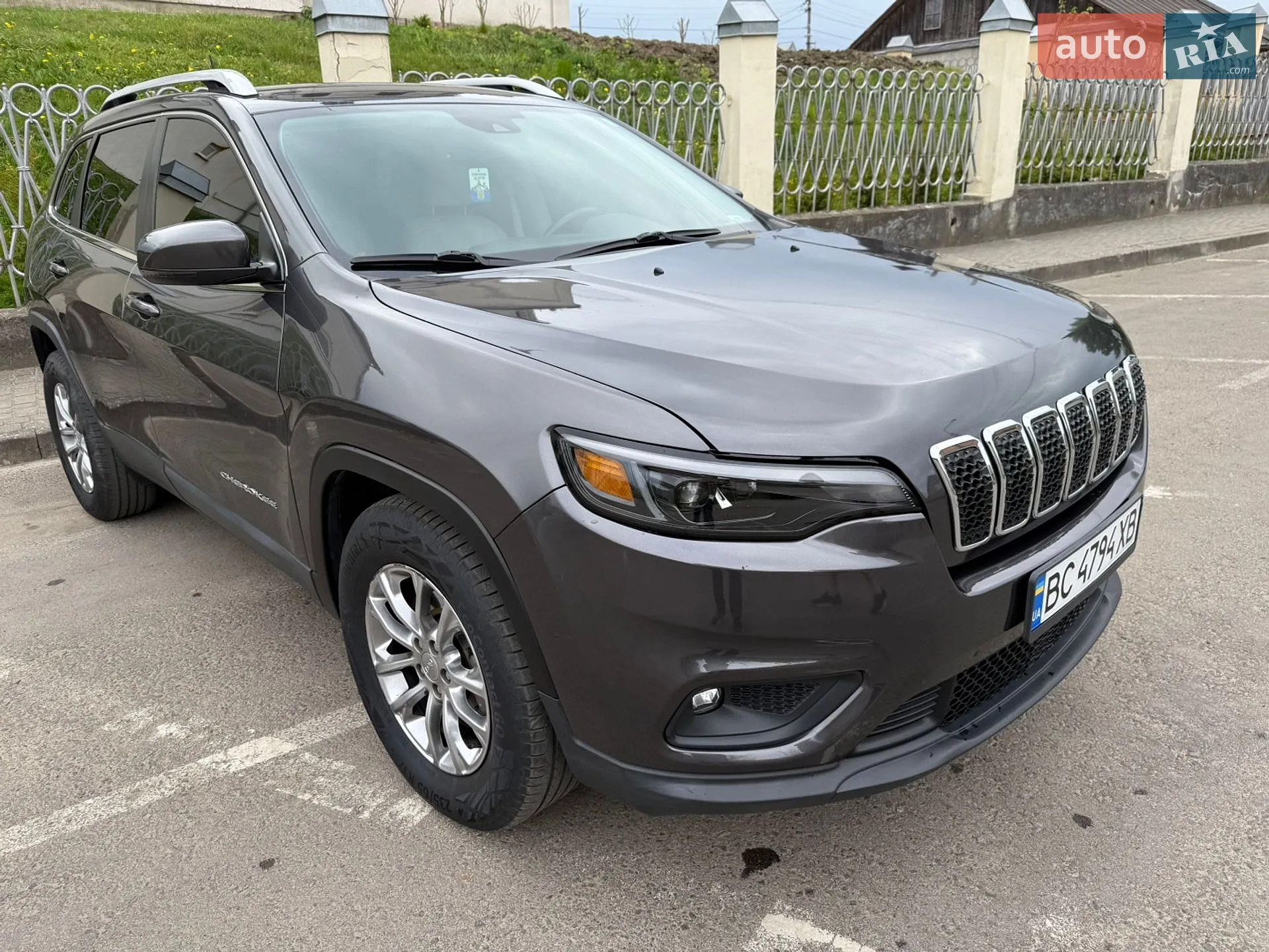 2020 Jeep Cherokee - мініатюра 3