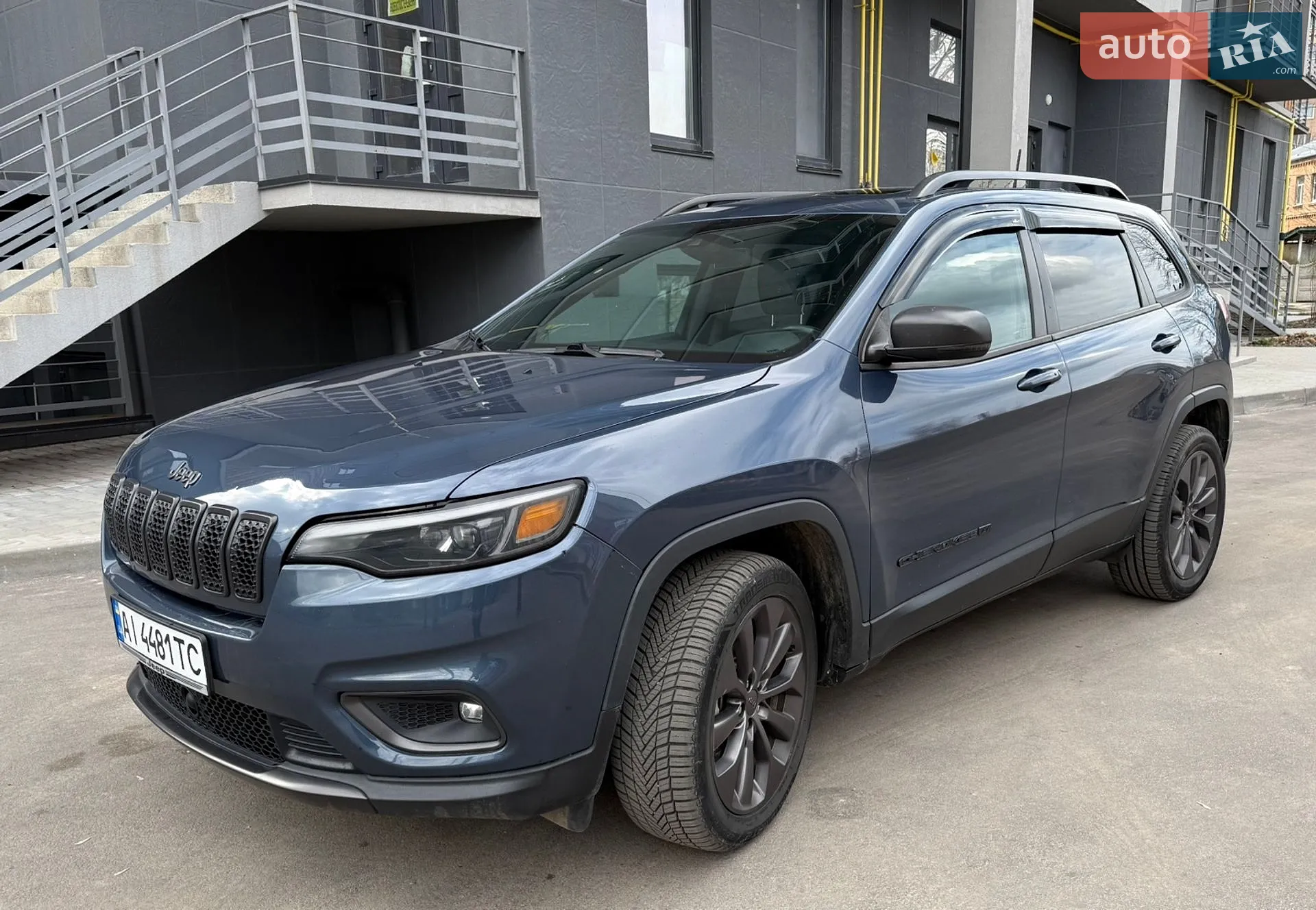 2021 Jeep Cherokee - мініатюра 4