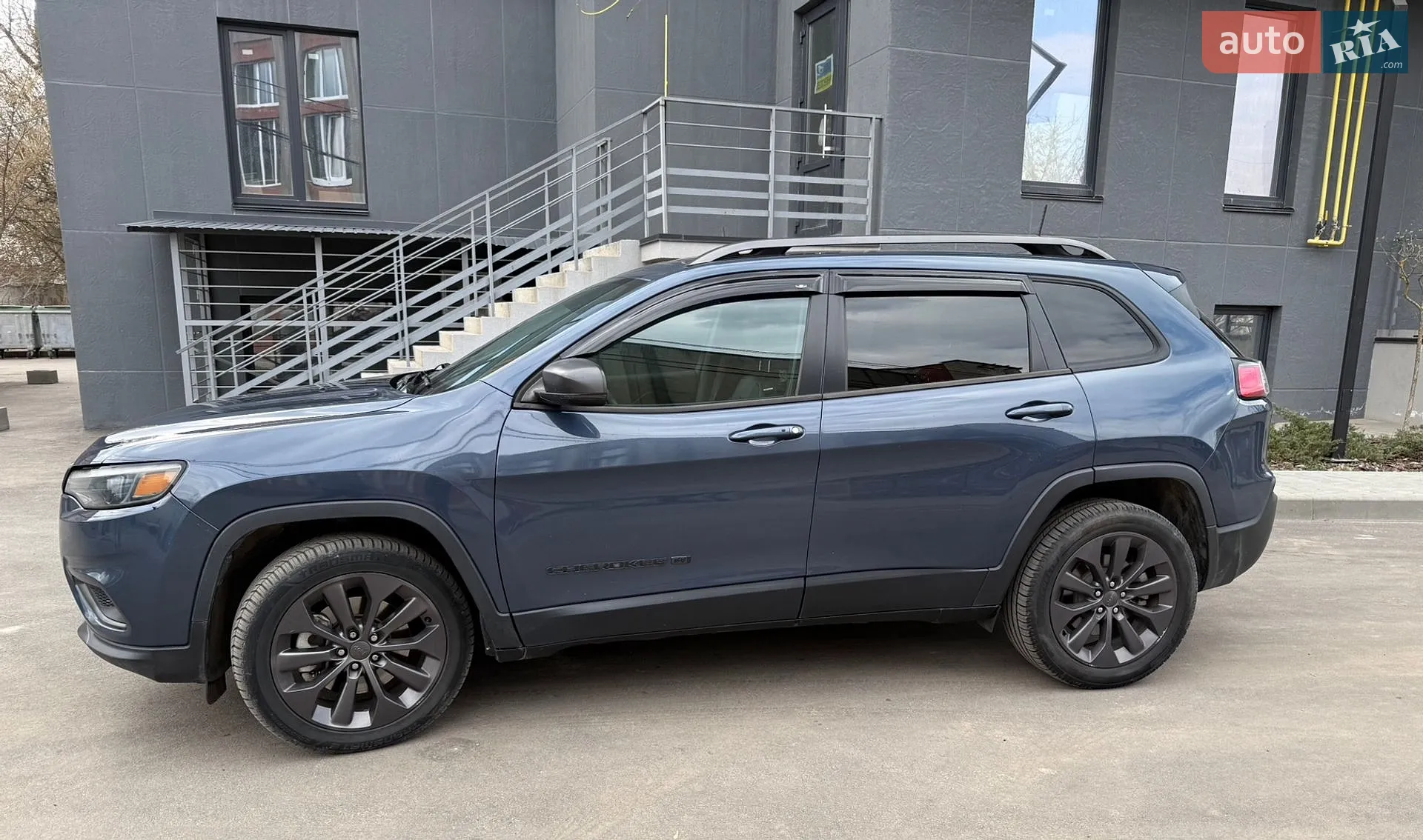 2021 Jeep Cherokee - мініатюра 14