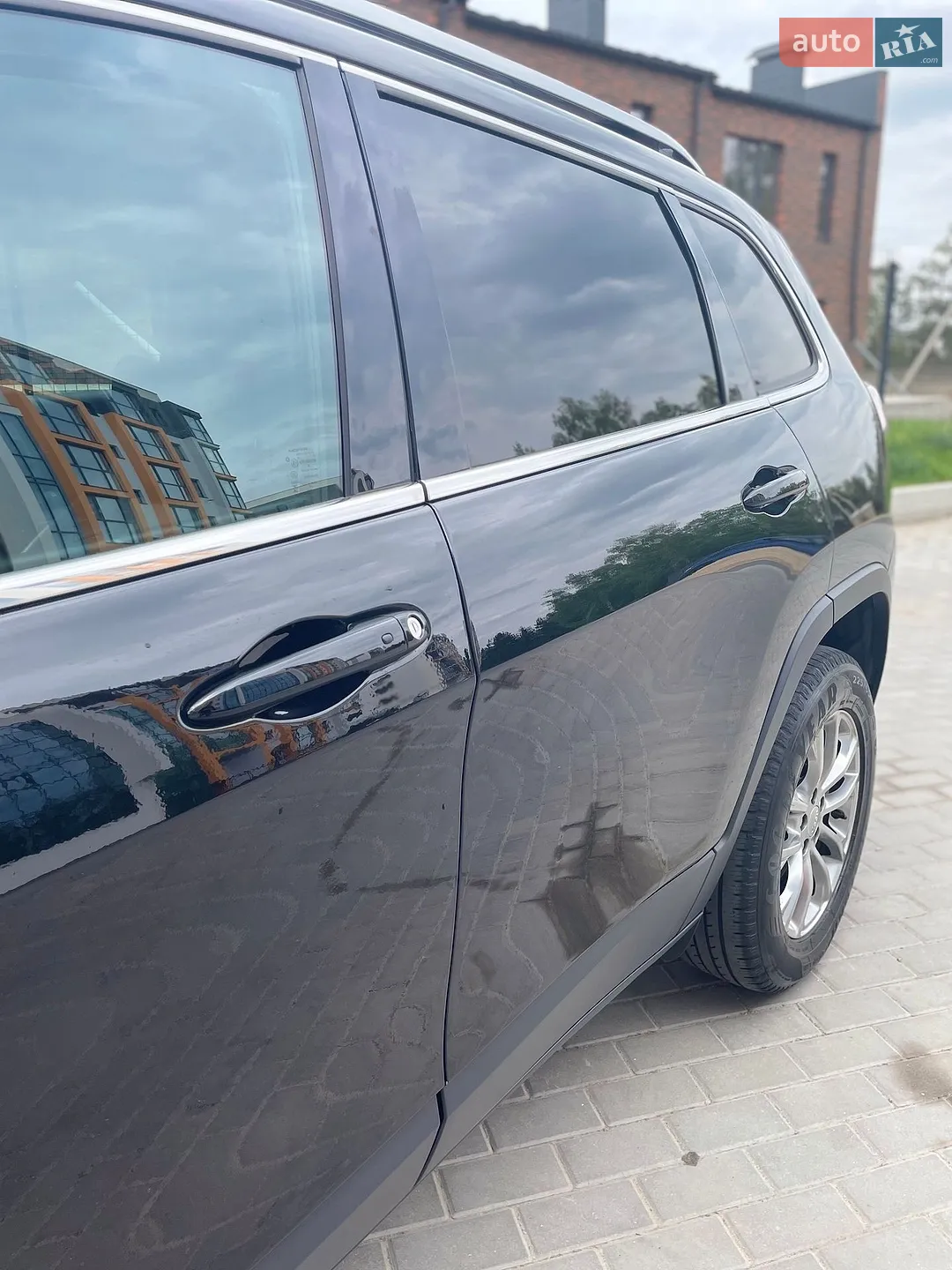 2018 Jeep Cherokee - мініатюра 9