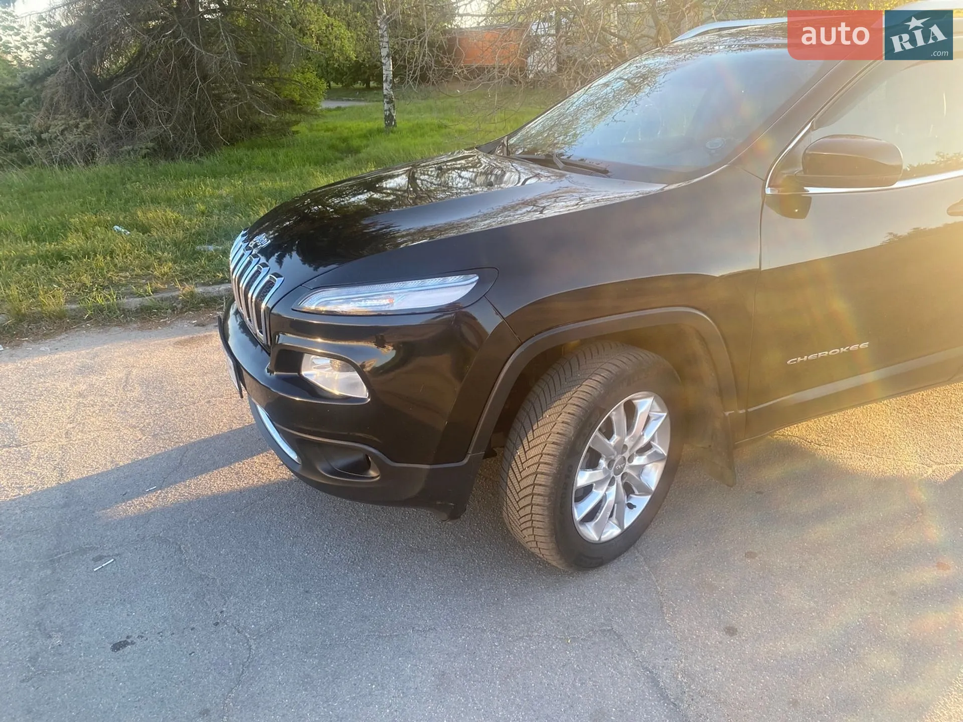 2015 Jeep Cherokee - мініатюра 2