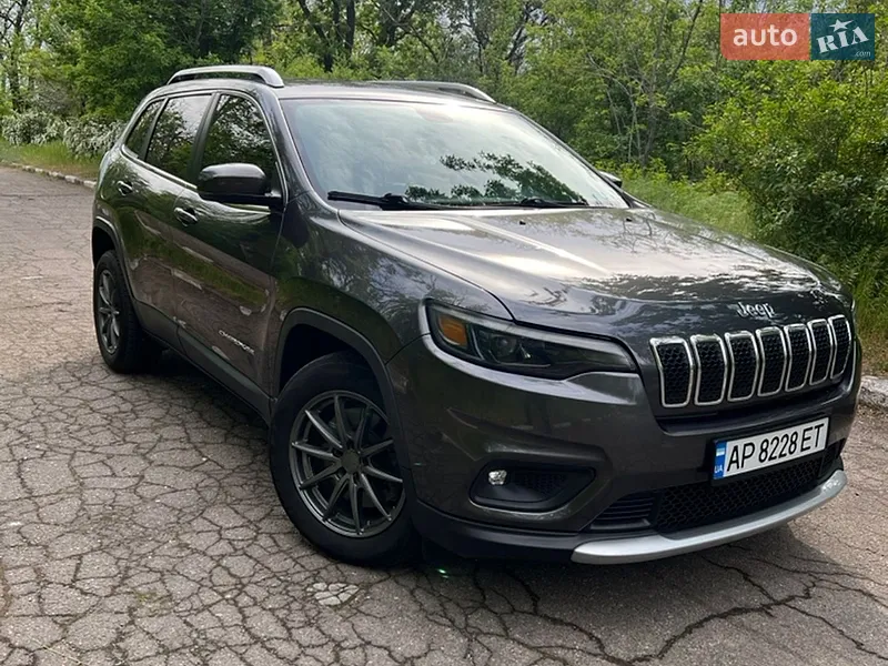 Jeep Cherokee 2019 VIN 1C4PJLLB9KD382311 фото оголошення 3 з 61