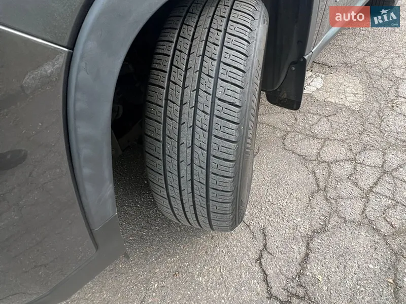 Jeep Cherokee 2019 VIN 1C4PJLLB9KD382311 фото оголошення 15 з 61