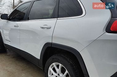 Внедорожник / Кроссовер Jeep Cherokee 2016 в Вараше
