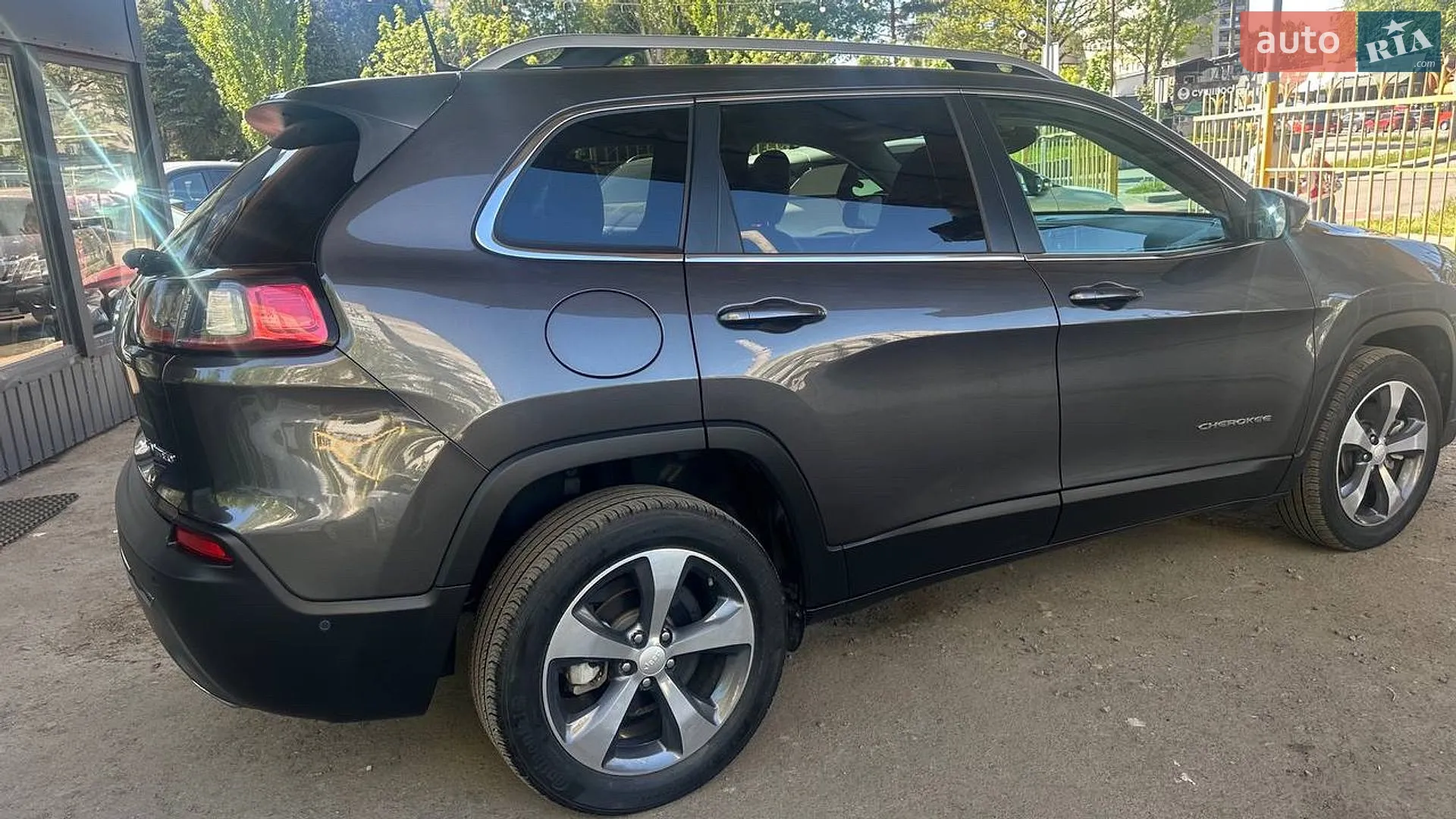 2018 Jeep Cherokee - мініатюра 8