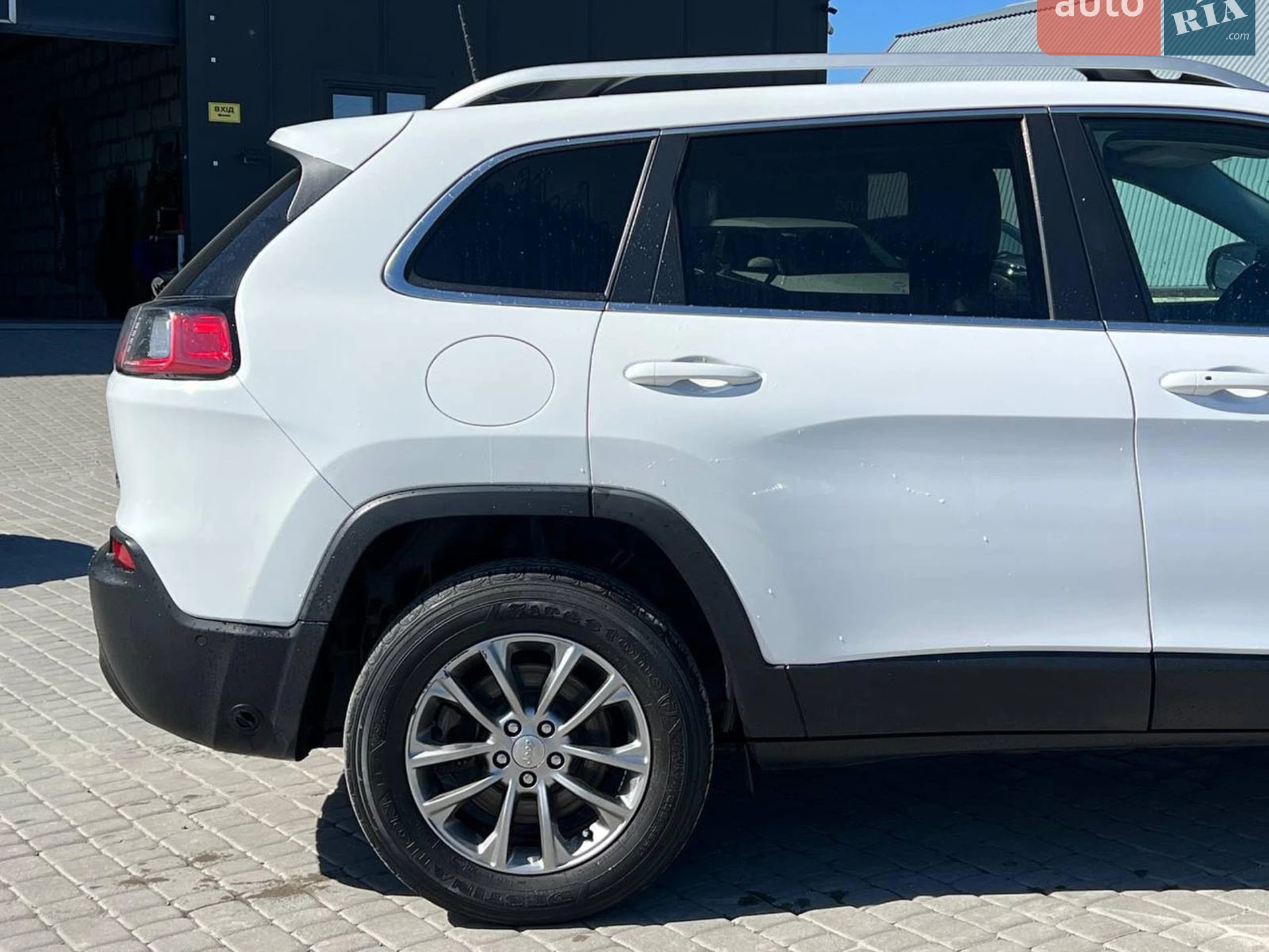 2019 Jeep Cherokee - мініатюра 10