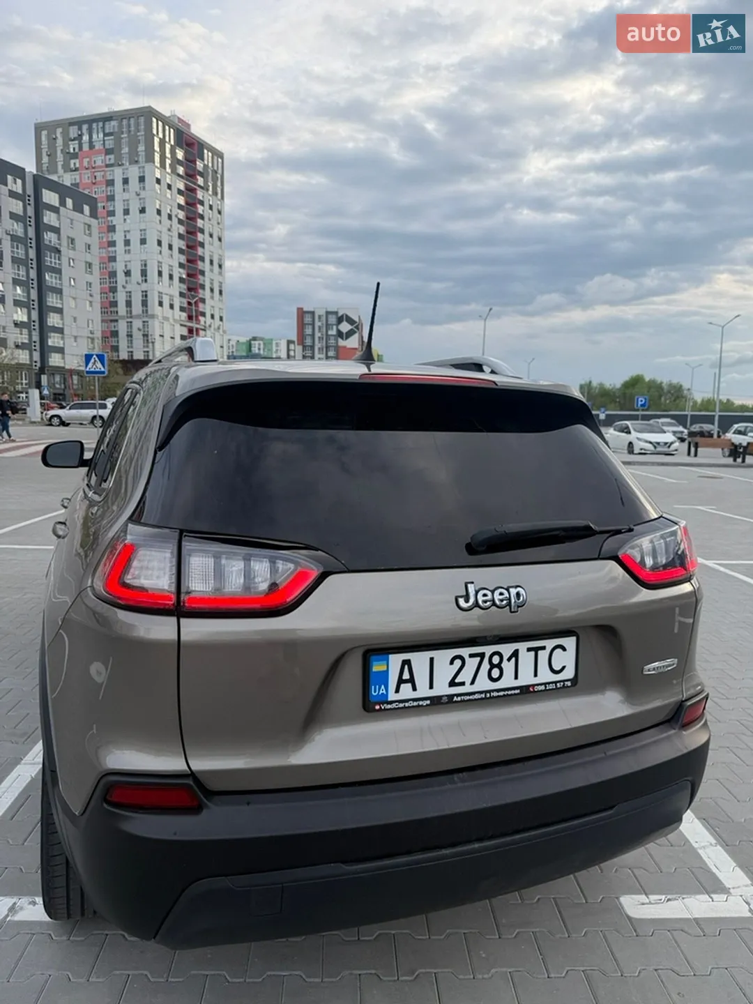 2018 Jeep Cherokee - мініатюра 11