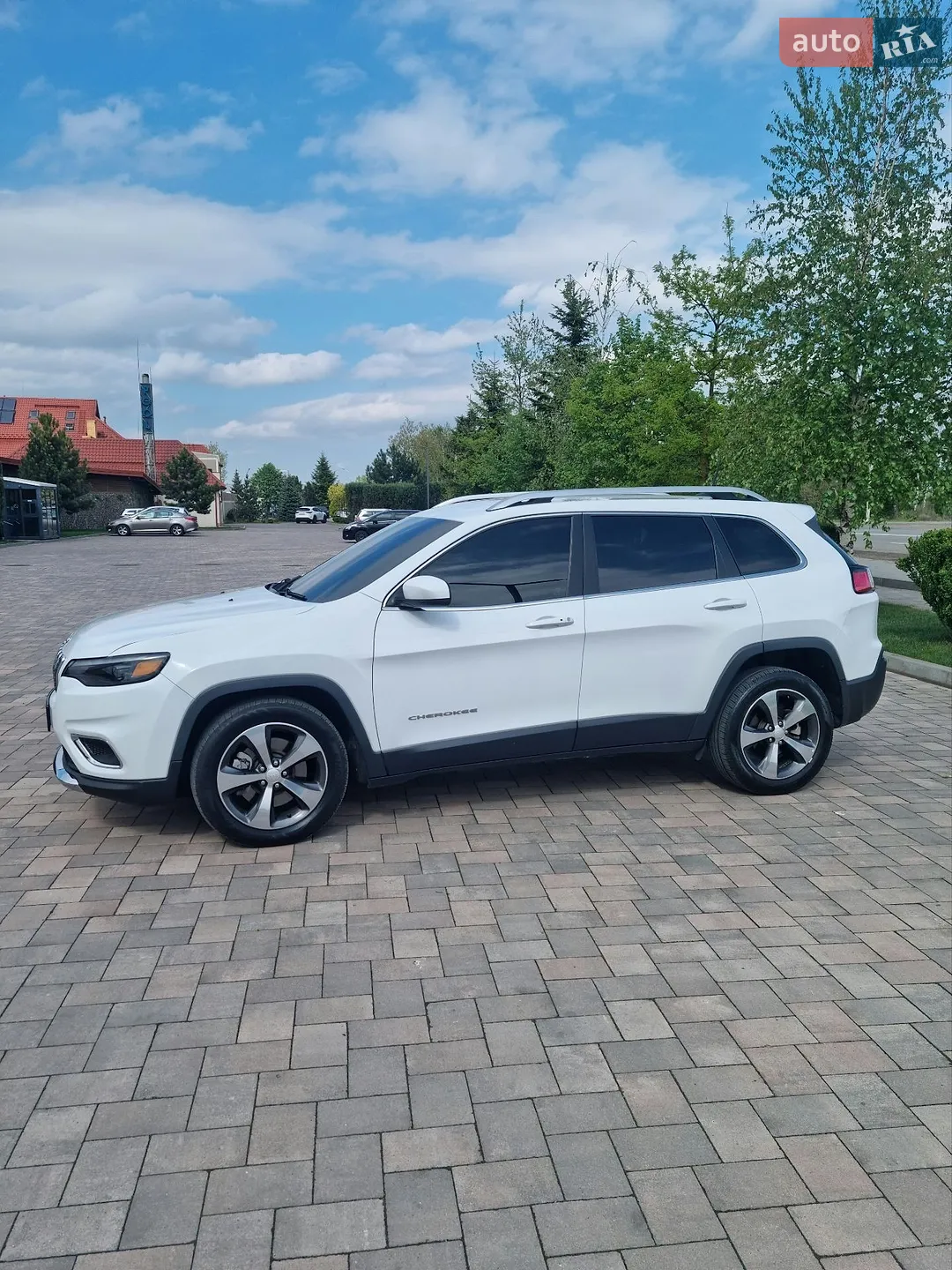 2018 Jeep Cherokee - мініатюра 11