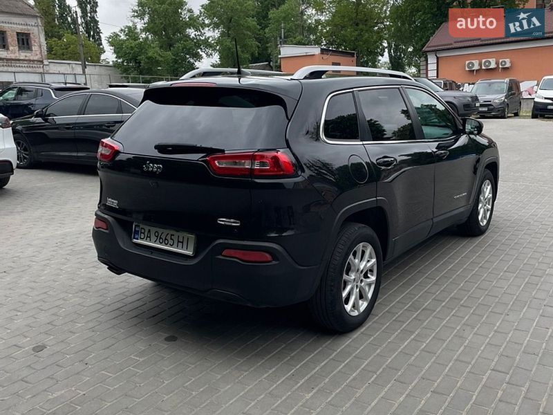 Внедорожник / Кроссовер Jeep Cherokee 2016 в Кропивницком