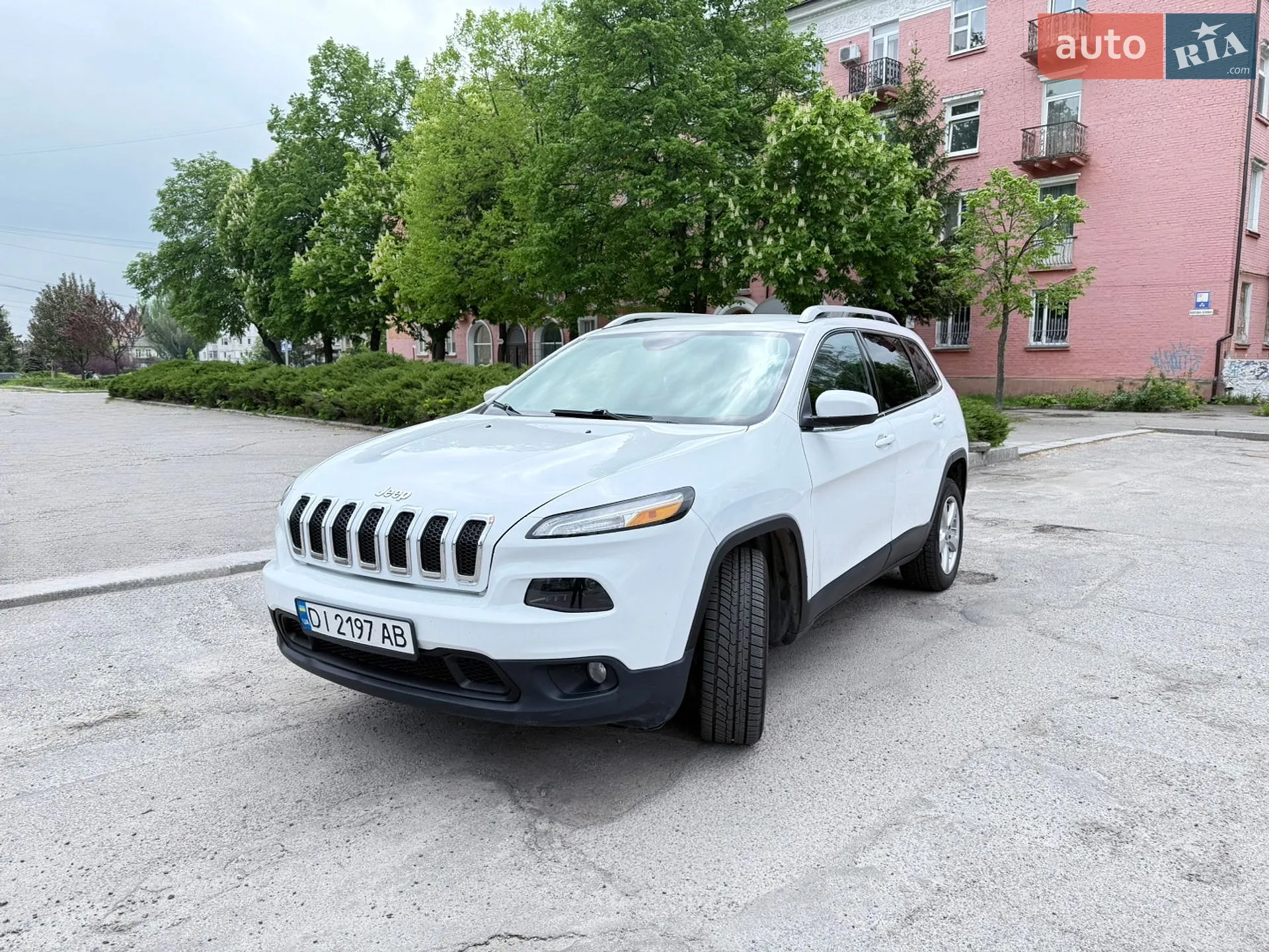 2017 Jeep Cherokee - мініатюра 2