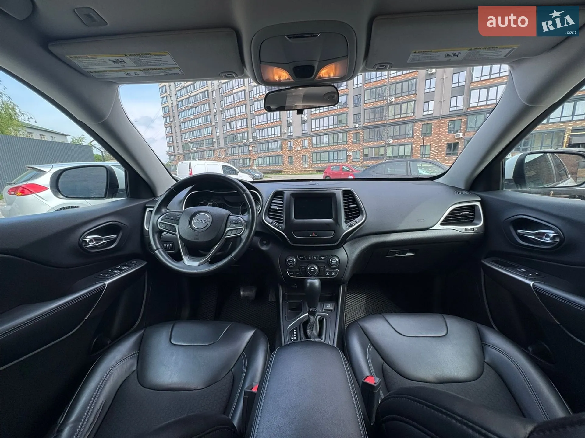 2018 Jeep Cherokee - мініатюра 14