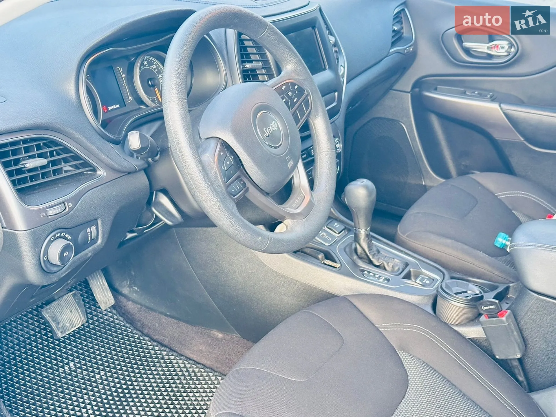 2018 Jeep Cherokee - мініатюра 27