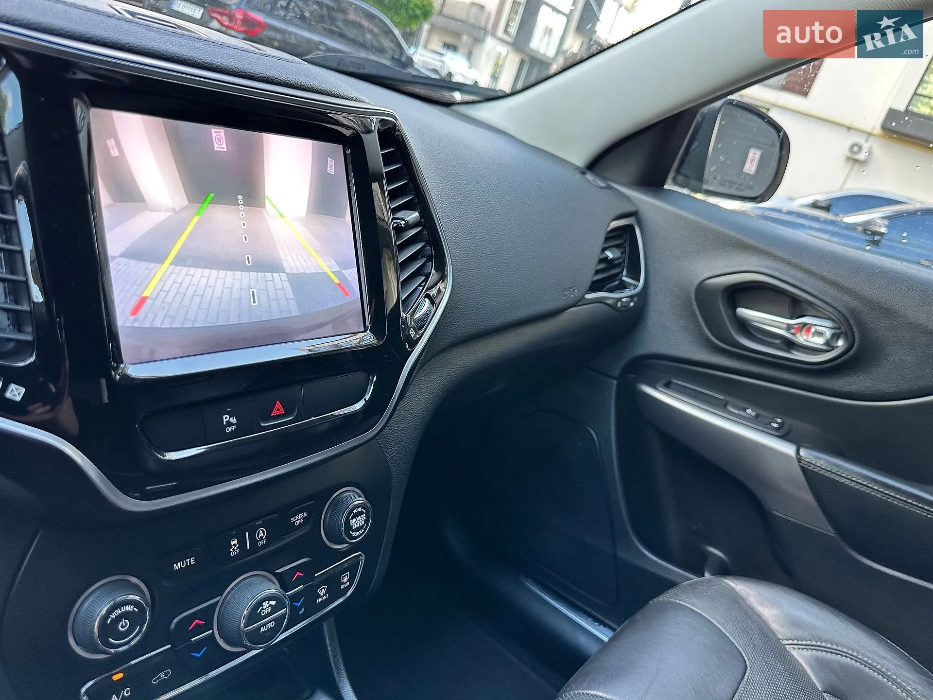 2019 Jeep Cherokee - мініатюра 9