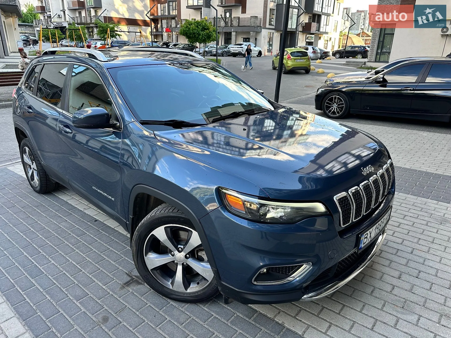 2019 Jeep Cherokee - мініатюра 26