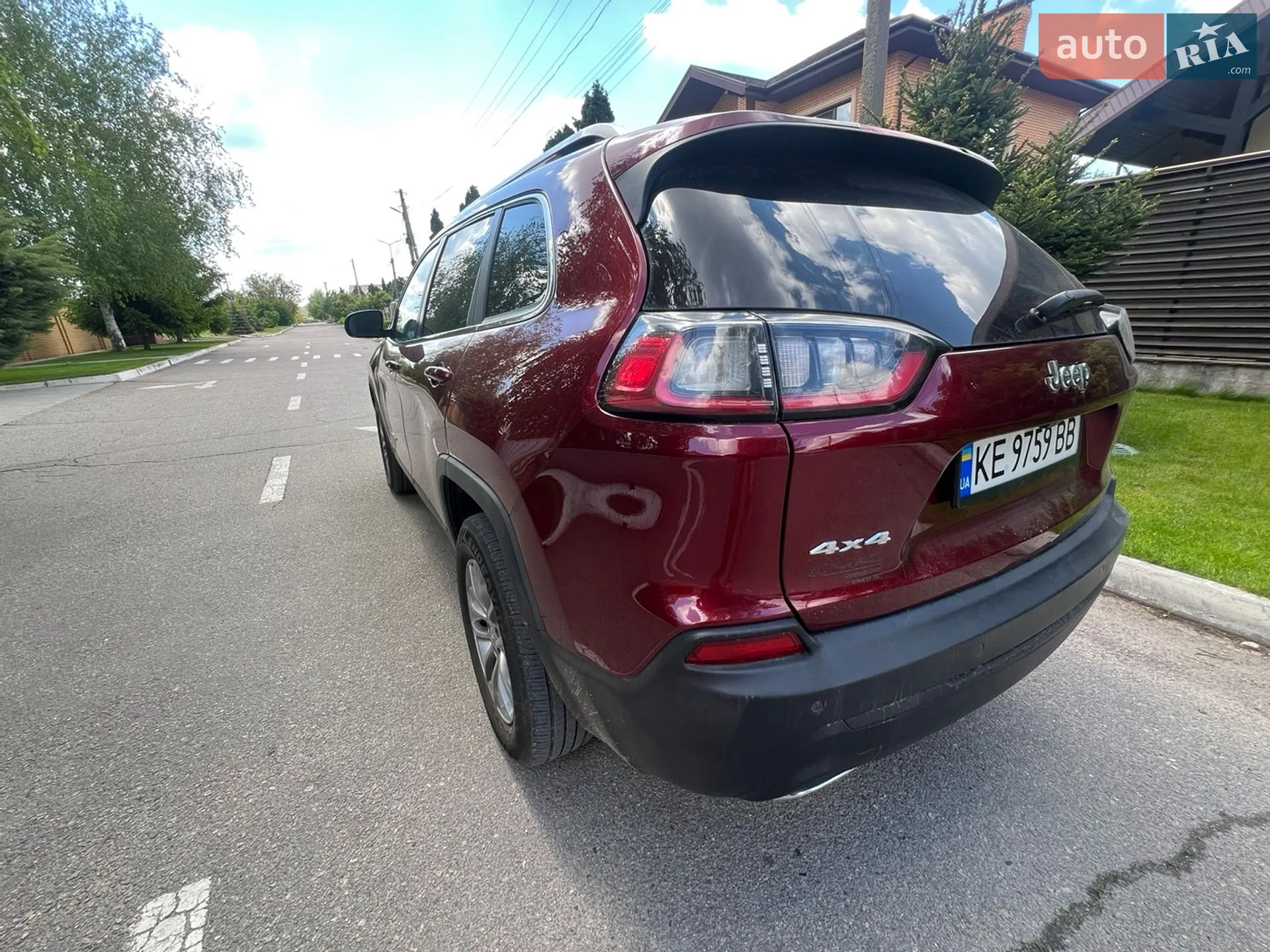 2020 Jeep Cherokee - мініатюра 4