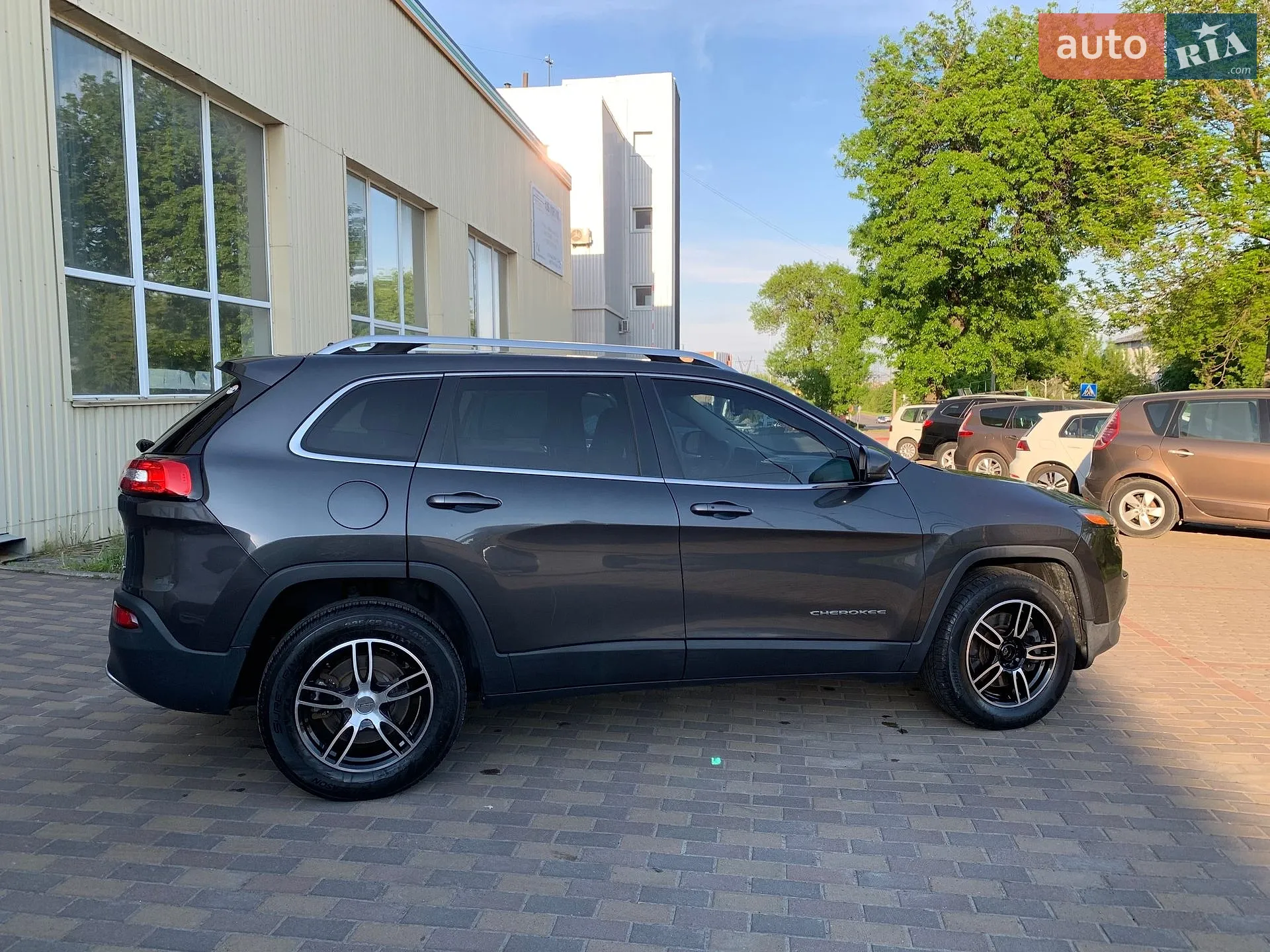 2015 Jeep Cherokee - мініатюра 5