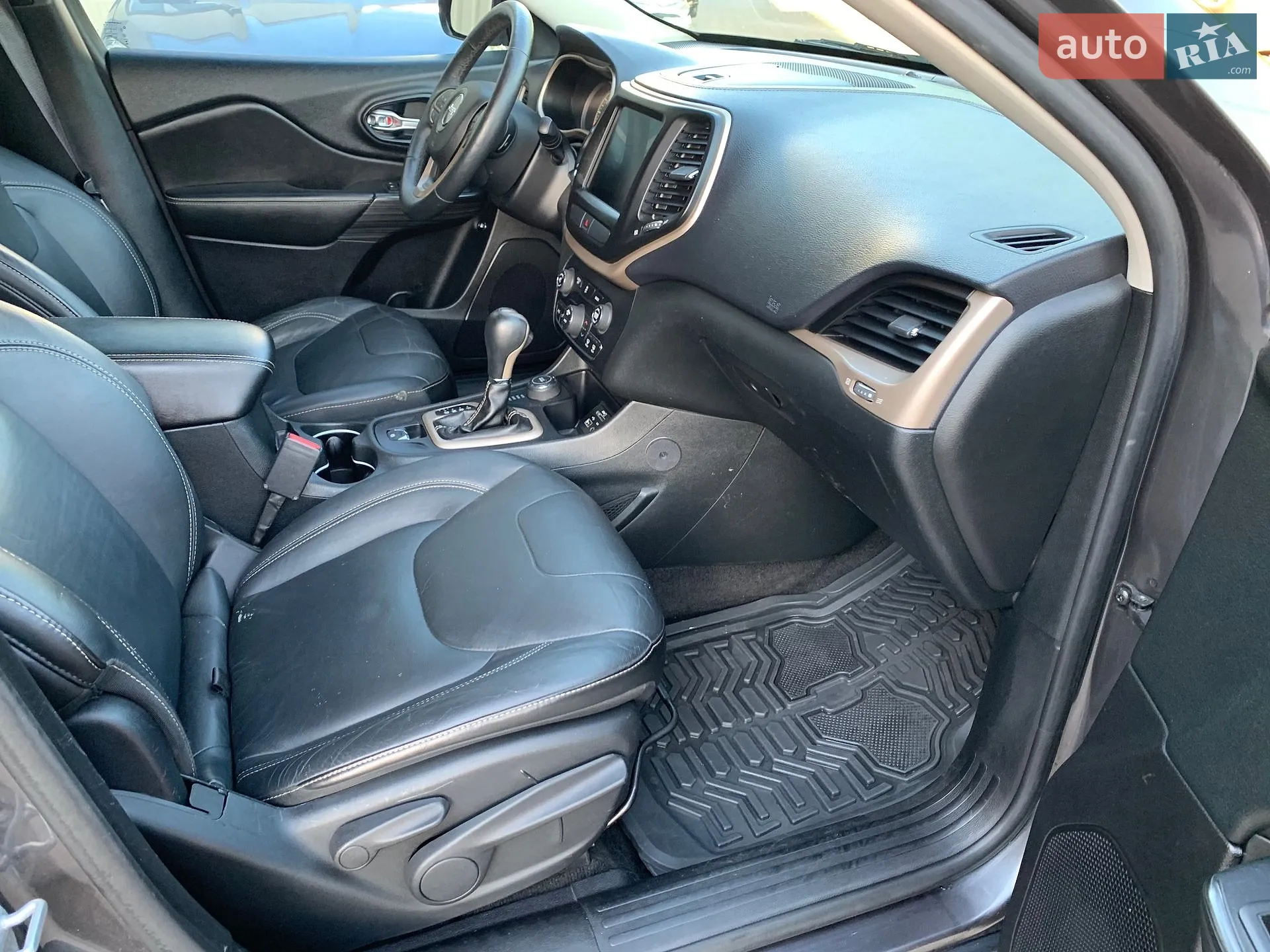 2015 Jeep Cherokee - мініатюра 36