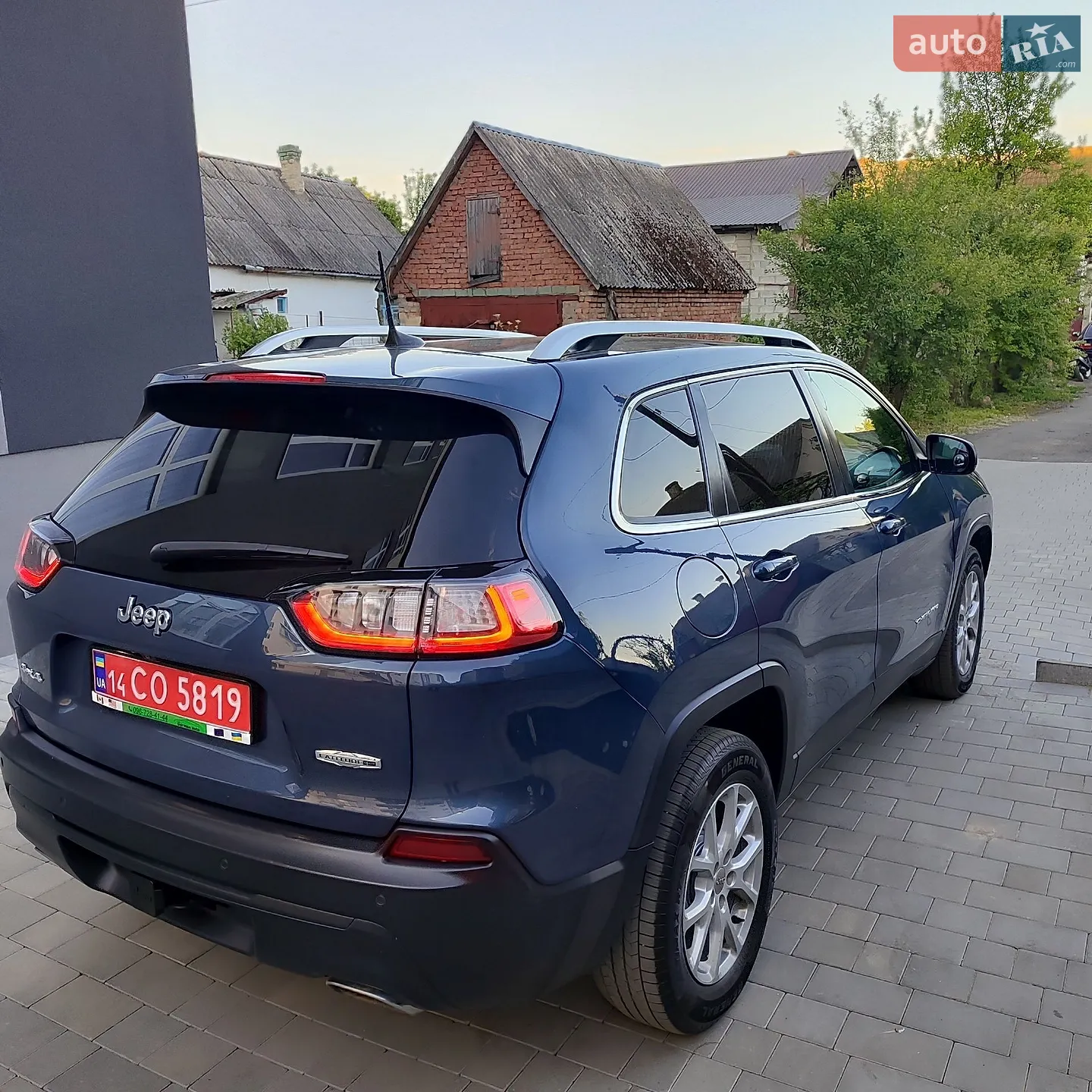 2019 Jeep Cherokee - мініатюра 11