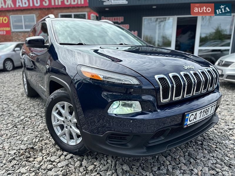 Внедорожник / Кроссовер Jeep Cherokee 2015 в Смеле