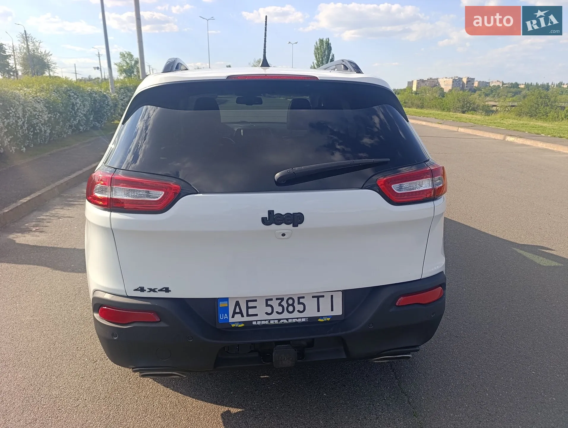 2017 Jeep Cherokee - мініатюра 31