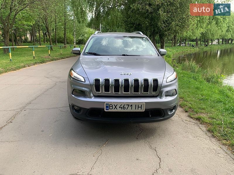 Внедорожник / Кроссовер Jeep Cherokee 2017 в Ровно