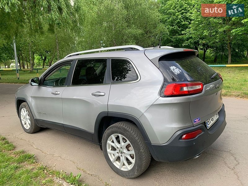Внедорожник / Кроссовер Jeep Cherokee 2017 в Ровно