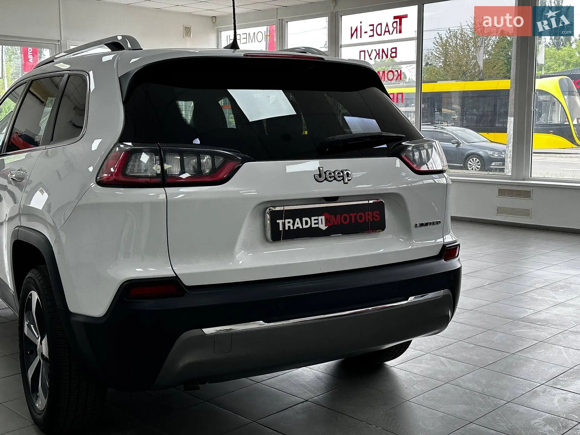 2019 Jeep Cherokee - мініатюра 7