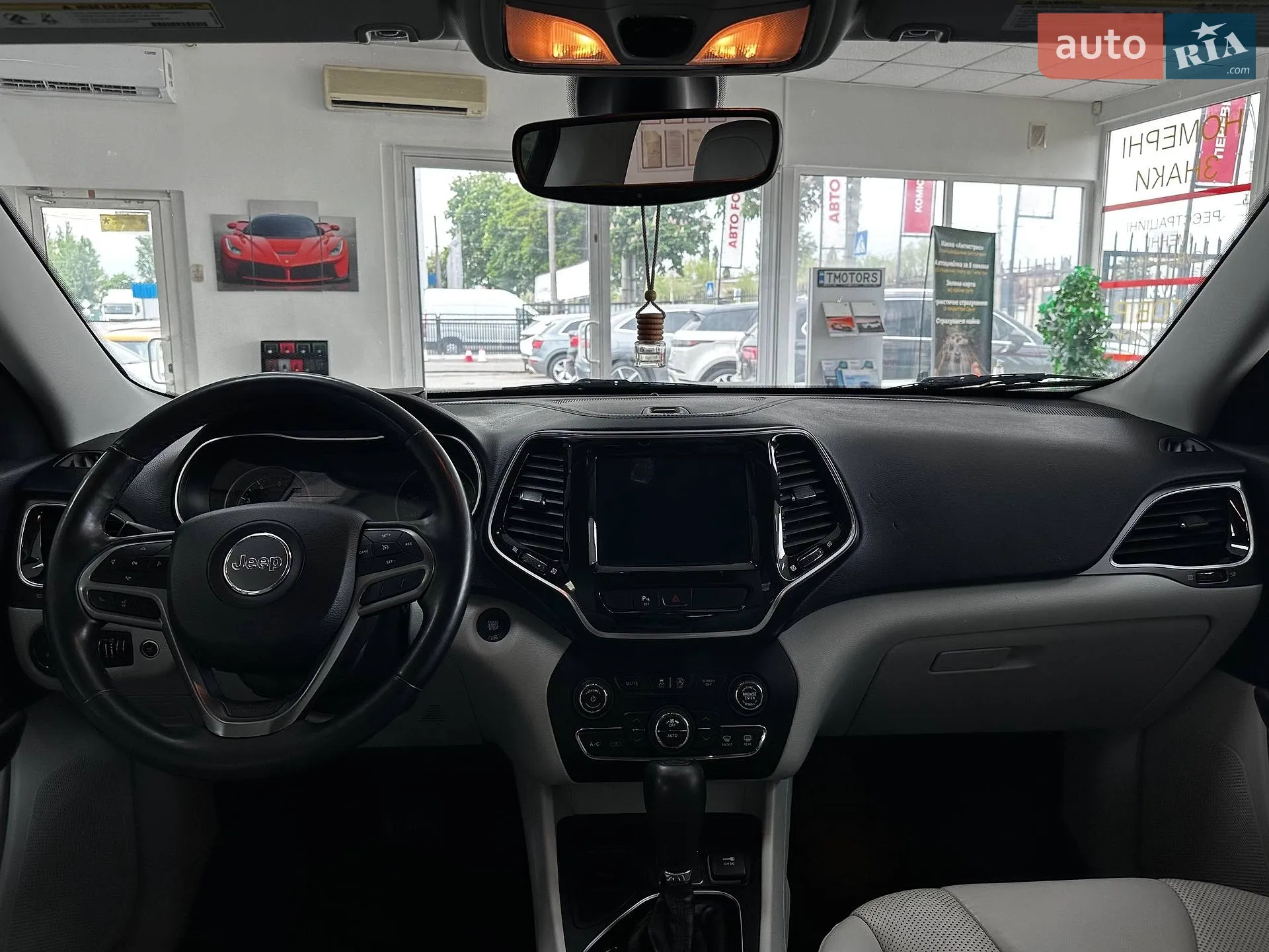 2019 Jeep Cherokee - мініатюра 26