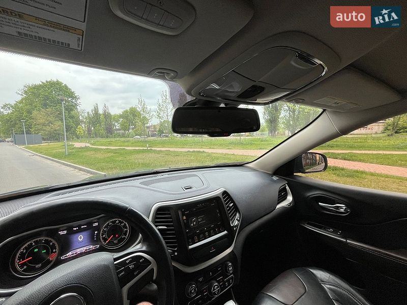 Внедорожник / Кроссовер Jeep Cherokee 2014 в Чернигове фото 9 Внедорожник / Кроссовер Jeep Cherokee 2014 в Чернигове