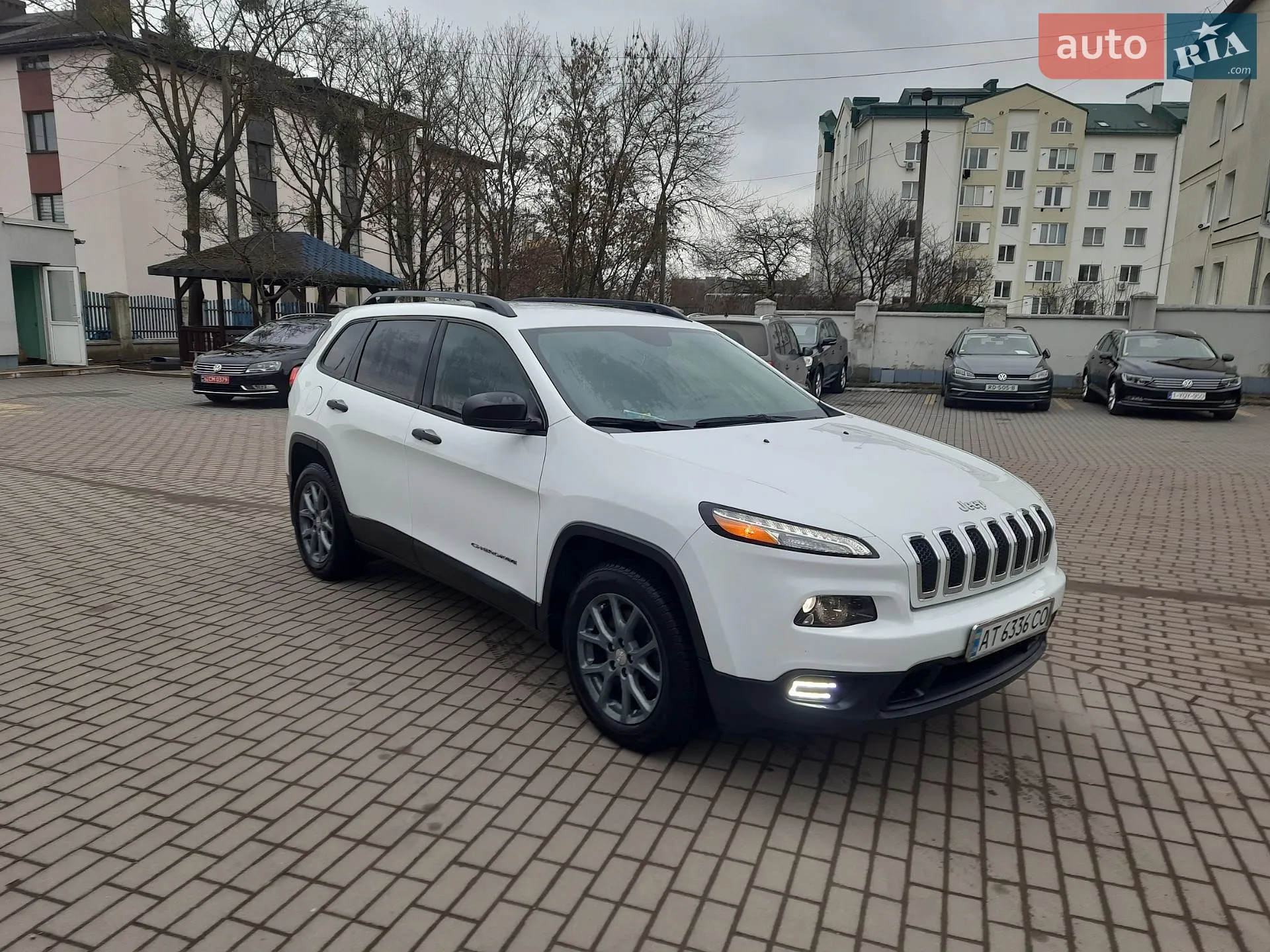 2016 Jeep Cherokee - мініатюра 5